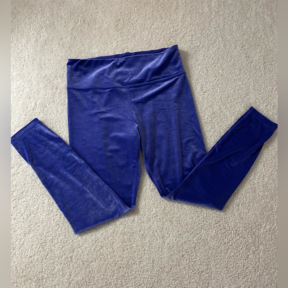 Brand new Athleta Elation velour leggings.